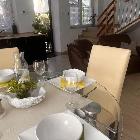 別荘 Szeregowe Klif *