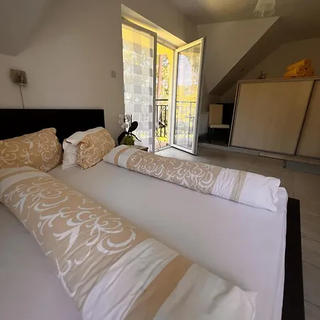 別荘 Szeregowe Klif ポビエロボ